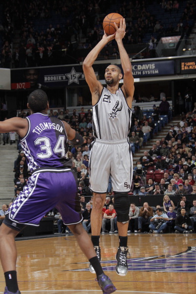 或在发牌节 或在发牌节